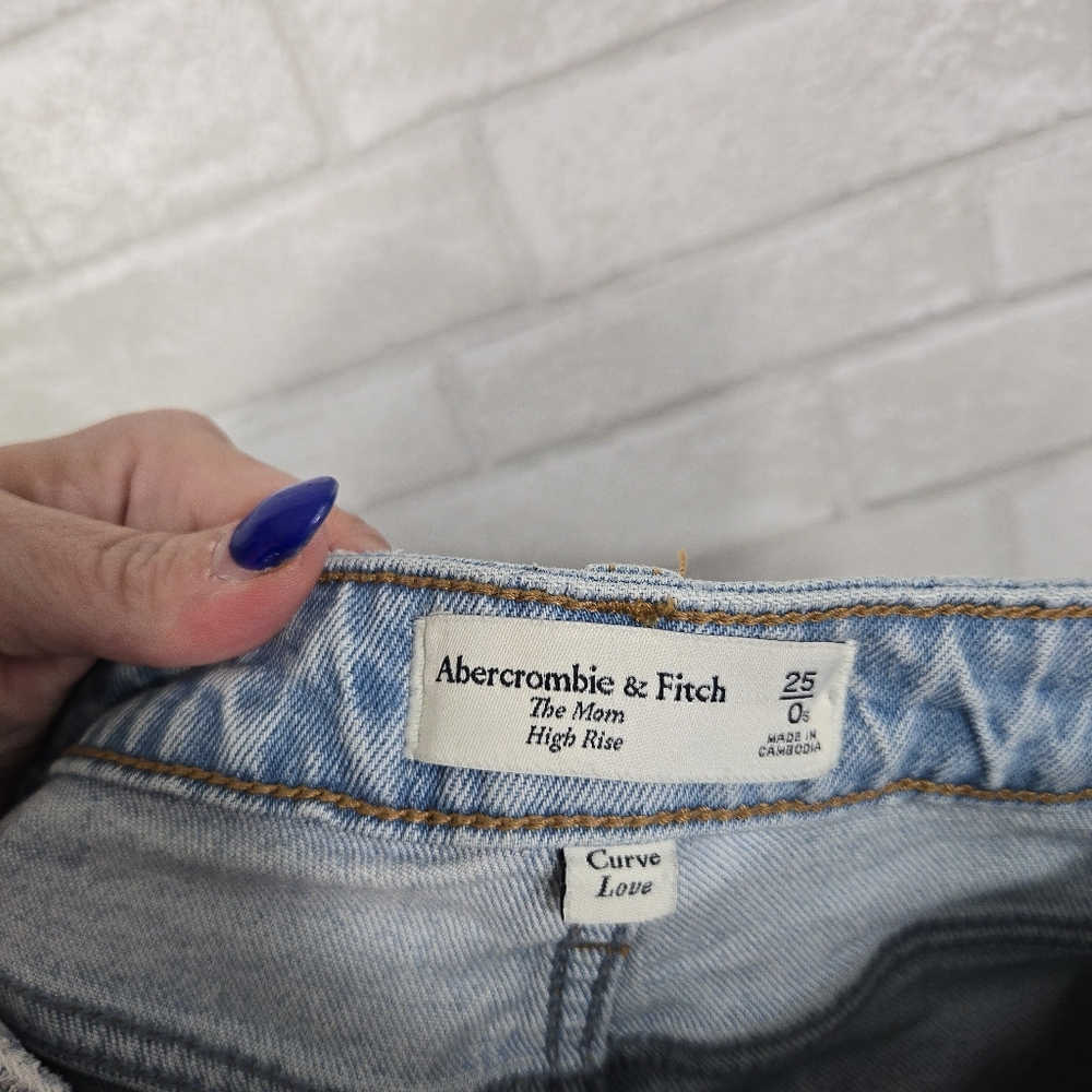 Abercrombie & Fitch The Mom high rise jeans - Picture 14 of 16